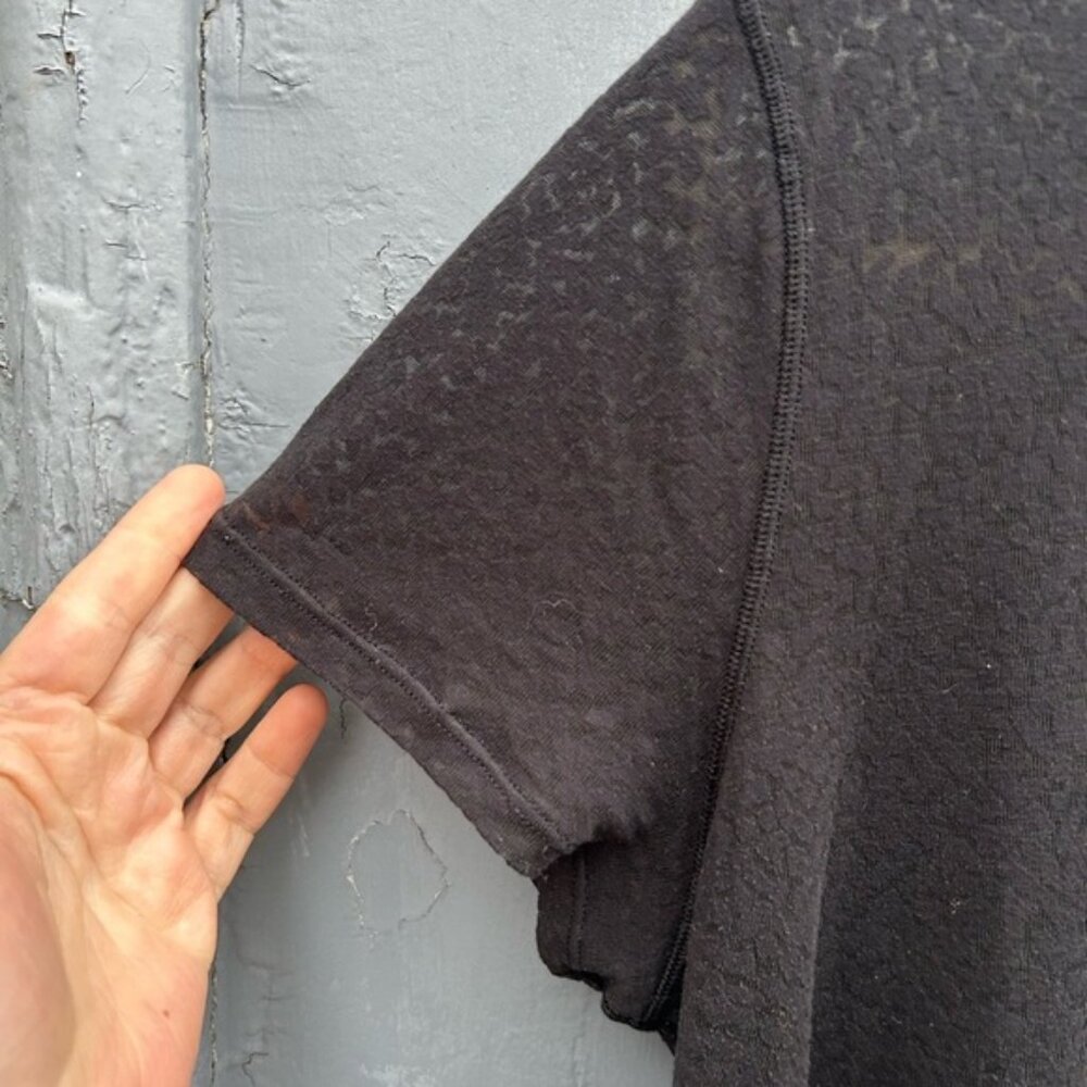 Lululemon Black Loop Around Tee, Size M - image 8